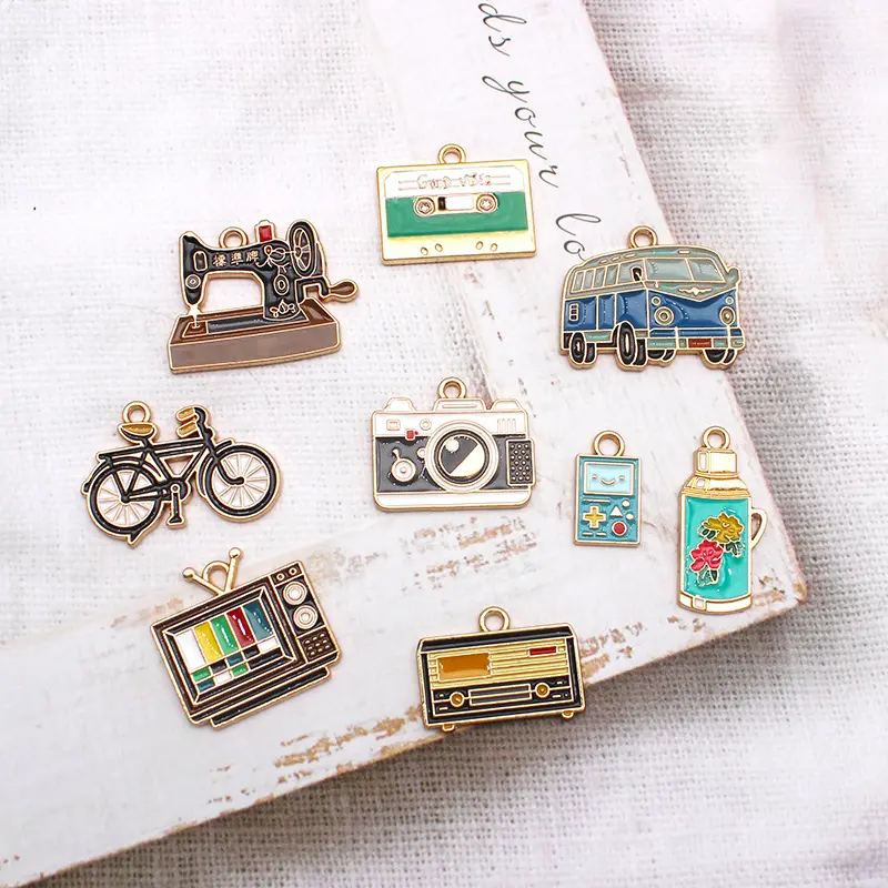 Retro Nostalgic Style Alloy Dripping Oil D I Y Ornament Accessories 8090 s Sense Bicycle Sewing Machine Camera Pendant