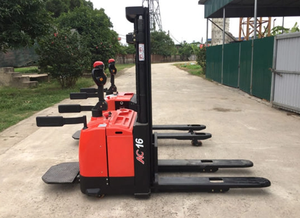 Acntruck-apilador de palés semieléctrico HELI CBS10J, de alta calidad, gran oferta - Product Image 2