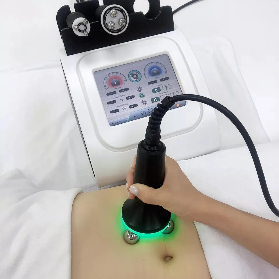 Popüler profesyonel küçük Spa cilt Scrubber zayıflama cilt sıkılaştırma güzellik bakımı LED ışık terapisi 360 makinesi