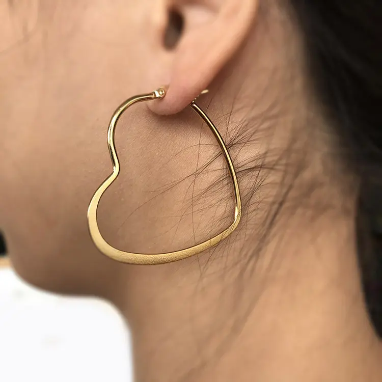 ES1022 IPG Gold Plating Stainless Steel Heart Shape Hoop Earrings