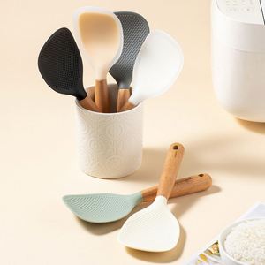 Cuillères à riz en silicone antiadhésives résistantes à la chaleur avec manche en bois, design autoportant pour la cuisine domestique - Product Image 1