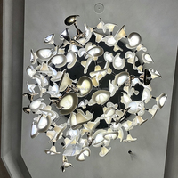 Lustre en verre cristal à pétales irréguliers de luxe, suspension créative sculpturale pour hall d'ascenseur et éclairage de projet à plafond haut