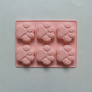 <span class=keywords><strong>Molde</strong></span> <span class=keywords><strong>de</strong></span> Silicona para Pastel con Forma <span class=keywords><strong>de</strong></span> <span class=keywords><strong>Huella</strong></span> <span class=keywords><strong>de</strong></span> <span class=keywords><strong>Perro</strong></span> <span class=keywords><strong>de</strong></span> 6 Cavidades. <span class=keywords><strong>Molde</strong></span> para Galletas, Fondant, Patas <span class=keywords><strong>de</strong></span> <span class=keywords><strong>Perro</strong></span> y Gato, Dulces para Mascotas, Galletas, Gelatina, Cubitos <span class=keywords><strong>de</strong></span> Hielo, Chocolate - Product Image 6