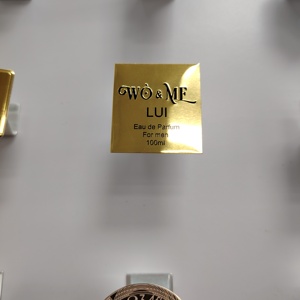 2025 Tùy Chỉnh Sang Trọng 3D In Nhôm <span class=keywords><strong>Matal</strong></span> Nhãn Không Thấm Nước OEM/ODM Kim Loại Nhãn Sticker Cho Nước Hoa Rượu Vang Chai Dầu Gội Đầu - Product Image 1