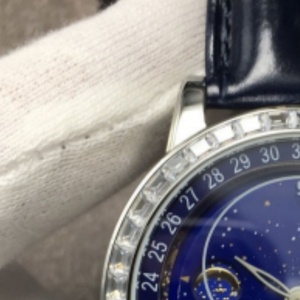 Reloj mecánico de lujo al por mayor, diseño cielo estrellado azul, resistente al agua, con esfera redonda de 41 mm y correa de cuero genuino - Product Image 2