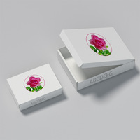 Boîte en carton ondulé colorée populaire pour vêtements, emballage alimentaire épais pour biscuits, boîte jetable en papier pour gâteaux et pâtisseries