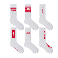 Chaussettes de sport en mélange de coton de qualité supérieure, absorption de la transpiration personnalisée 	 Chaussettes essentielles pour la gym en mélange de coton, fabriquées sur mesure pour contrôler l'humidité