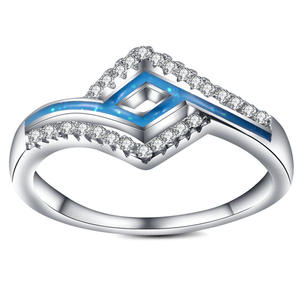 Bague géométrique à la mode avec incrustation bleue et pierres de zircon pavées pour femmes, bijoux cadeau - Product Image 1