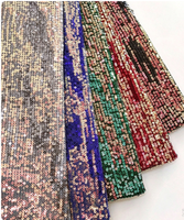 Broderie de sequins bicolore personnalisée de qualité supérieure pour les mariages printemps-été et la haute couture