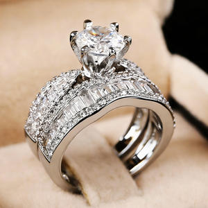 HJ0106 Anillo de Diamantes Plateado Romántico Francés, Vestido de Novia, Vestido de Noche, Anillo Deslumbrante, Regalo para el Día de San Valentín, Accesorio de Moda - Product Image 1