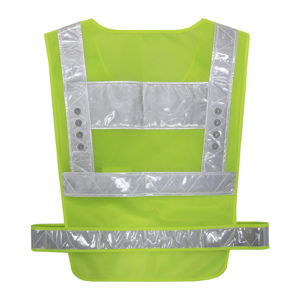 LED-verlicht reflecterend veiligheidsvest met hoge zichtbaarheid voor fietsen, hardlopen en buitenactiviteiten 's nachts - Product Image 4