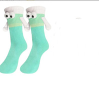 Chaussettes de couple magnétiques, chaussettes mi-mollet brodées avec des yeux 3D, chaussettes amusantes respirantes assorties pour les amoureux