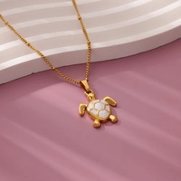 Kalung Liontin Elegan Gaya Liburan Pantai Lautan Kura-Kura Baja Anti Karat Lapis Emas 18k untuk Wanita, Laris untuk Relaksasi dan Pesta