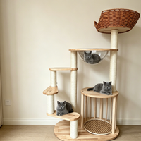 Arbre à chat moderne avec structure d'escalade, maison-nid, plateforme de saut et griffoir - Construction durable en bois de caoutchouc et rotin, écologique