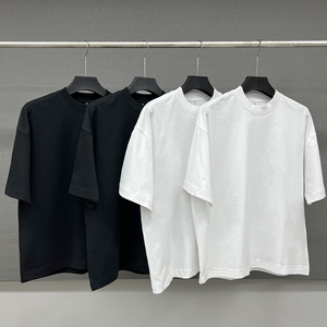 MAKITAPE Vente en gros T-shirts pour hommes en coton premium, coupe oversize à épaules tombantes, grammage lourd, coupe carrée, vierges, personnalisables avec logo - Product Image 1