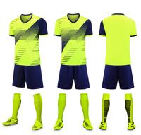 Pakaian Sepak Bola Berkualitas Tinggi 100% Poliester Bernapas Cepat Kering Lengan Pendek Dewasa Jersey Sepak Bola Kustom Set Baju Olahraga OEM