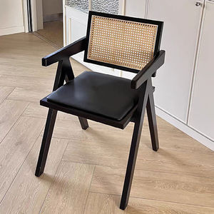 Chaise de Salle à Manger en Bois Massif Chandigarh avec Dossier Rembourré, Style Moderne Nordique Vintage Wabi-Sabi, Chaise de Loisirs en Rotin pour Usage Domestique - Product Image 3