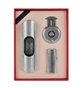 CIGARLOONG Cenicero portátil <span class=keywords><strong>de</strong></span> aleación tipo V con cortador <span class=keywords><strong>de</strong></span> cigarrillos, juego <span class=keywords><strong>de</strong></span> tres encendedores <span class=keywords><strong>de</strong></span> punzonado recto, caja <span class=keywords><strong>de</strong></span> regalo retro, tres juegos - Product Image 1