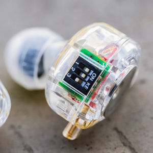 Наушники-вкладыши с двумя магнитами - Product Image 5