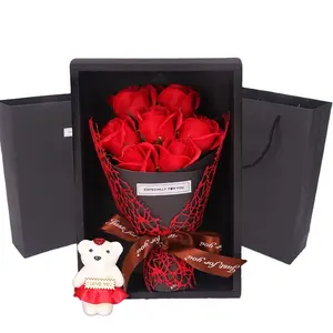 Quà Tặng Ngày Valentine: hộp hoa mô phỏng, mang đến cho người yêu của bạn một bất ngờ lãng mạn