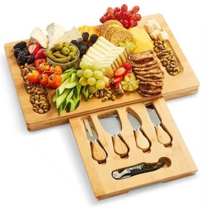 Juego de tabla de quesos de bambú con cubiertos, bandeja para servir queso apta para lavavajillas, para fiestas y cenas - Product Image 3