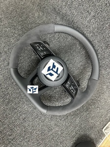 Housse de volant en cuir suédé cousue à la main Alcanta <span class=keywords><strong>Ra</strong></span> Wrap pour <span class=keywords><strong>Audi</strong></span> R8 Coupé <span class=keywords><strong>Audi</strong></span> Sport Edition TT Coupé 2015 - Product Image 4
