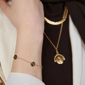 Inspireren Sieraden Op Maat Familie Liefhebber Hanger Ketting Moeder Vaderdag Cadeau Moslim Sieraden Islam Draaiende Hanger - Product Image 5