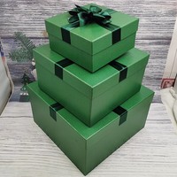 Boîte d'emballage de mariage personnalisée avec ruban Boîte d'emballage cadeau surprise carrée en or