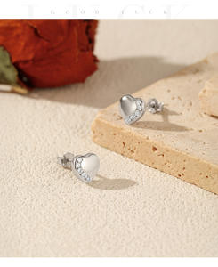 Conjunto de collar y pulsera con colgante de trébol de cuatro hojas en plata de ley 925 con circonitas, joyería delicada y de la suerte para mujer. - Product Image 4