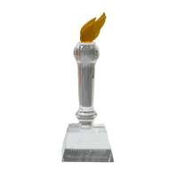 Trophées et médailles personnalisés en cristal biseauté pour les salons professionnels