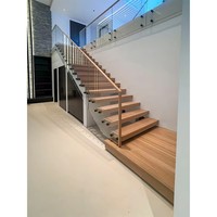 Escalier suspendu droit en bois avec balustrade en verre trempé pour intérieur