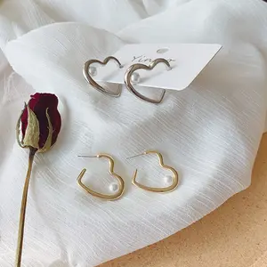 Pendientes de aro sencillos con forma de corazón para mujer, Color dorado y plateado