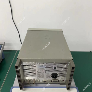 Keysight/ Agilent / HP 8648D Synthesized RF <b>Signal</b> <b>Generator</b>, 9 kHz to 4000 MHz - Product Image 2