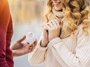 Yishang กล่องใส่เครื่องประดับไมโครไฟเบอร์และพีซีทำโลโก้ตามสั่งกล่องใส่แหวนรูปแปดเหลี่ยมการหมั้นการแต่งงานเจ้าสาว - Product Image 6