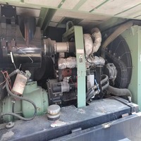 Compresseur d'air mobile Sullair 600RH 17,2 bar 17 m³/min Cummins 179 kW, utilisé pour l'exploitation minière de pierre, le forage