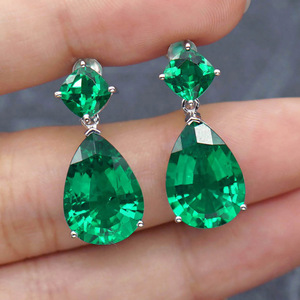 Orecchini pendenti con zirconi a goccia verde smeraldo per donna, gioielli semplici ed eleganti per le orecchie - Product Image 1