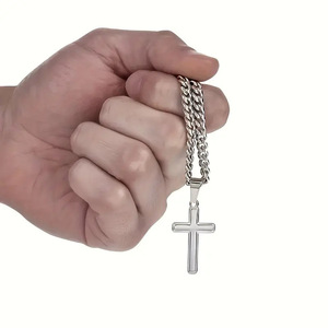 Collier Croix en Acier Inoxydable Plaqué Or pour Maman et Fils, Chaîne à Maillons, Carte Message Diamantée, Bijou Chrétien Tendance et Inspirant, Cadeau - Product Image 6