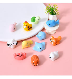 Adorno Pequeño de Microresina con Forma de Animales Marinos y Terrestres, Ballena, Dragón Hexagonal, Decoración para Acuarios - Product Image 2