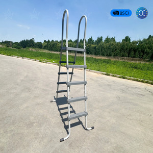 Échelle de <span class=keywords><strong>piscine</strong></span> hors sol pour jardin extérieur avec marches antidérapantes, structure métallique robuste pour un accès facile à la <span class=keywords><strong>piscine</strong></span>, usage familial. - Product Image 2