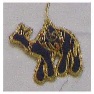 Ornement de Noël suspendu en forme de chameau avec travail de broderie à sequins - Product Image 1