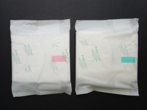 Super assorbente e tovagliolo sanitario a secco di cotone usa e getta per <span class=keywords><strong>sempre</strong></span> pastiglie prezzo di fabbrica per le donne - Product Image 3