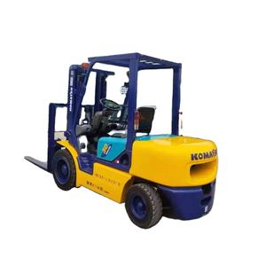 Chariot élévateur diesel Komatsu FD30 de 3 tonnes 4x4 d'occasion de haute qualité, élève jusqu'<span class=keywords><strong>à</strong></span> 3 mètres, idéal pour la restauration - Product Image 4