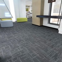 25*100 Rechteckiger Moderner PP-Teppich mit Bitumen-Rücken, PET-freundlich, Schallabsorbierend, Schlingenflor, Linienmuster für Gewerbliche Büros