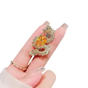 Wholesale Luxury Women New Year The Dragon Zodiac Brooch Natural Topaz Pin Sweetheart-Year Gift Corsage Metal Brooch