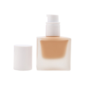 Lilywild Venta caliente <span class=keywords><strong>Magic</strong></span> Dark Liquid Foundation Sin logotipo Matte White Vegan Base de gama alta de larga duración para todo tipo de piel - Product Image 1