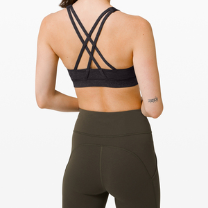 Reggiseno sportivo a supporto medio nero incrociato sul retro logo personalizzato Yoga br per le donne - Product Image 4