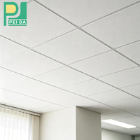 Panneau de plafond en plâtre laminé PVC léger, résistant à l'humidité, décoratif pour l'intérieur de la maison et du bureau