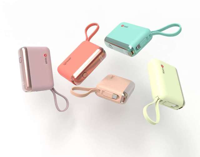 Factory Wholesale PD22.5W Super Fast Charging Mobile Power Bank 10000mAh 22.5W Type C Input and Output  Power Bank