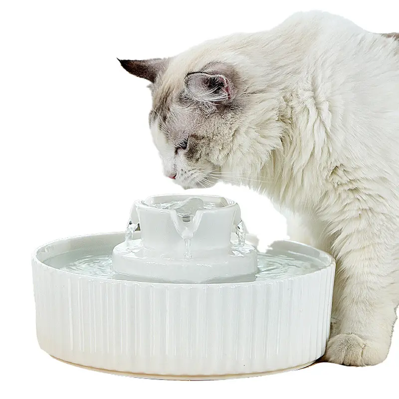 Cake Shaped Cute Ceramic Dog Cat Water Feeder Cat Drinking Dispenser Automatic Pet Water Fountain in Ceramic