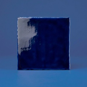 Piastrella Creta 13x13 Cm Blu Scuro Lucido con Bordi Irregolari Spessore 9 Mm - Product Image 1